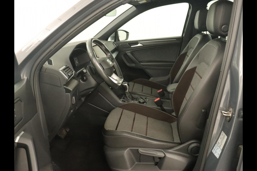 Seat Tarraco 1.4 TSI e-Hybrid PHEV Xcellence | Panoramadak | 360 Camera | Stoelverwarming | Carplay | Alcantara | Adaptive cruise | Achterbankverwarming | Navigatie | Park Assist | Plug In Seat Tarraco 1.4 TSI e-Hybrid PHEV Xcellence | Panoramadak | 360 Camera | Stoelverwarming | Carplay | Alcantara | Adaptive cruise | Achterbankverwarming | Navigatie | Park Assist | Plug In