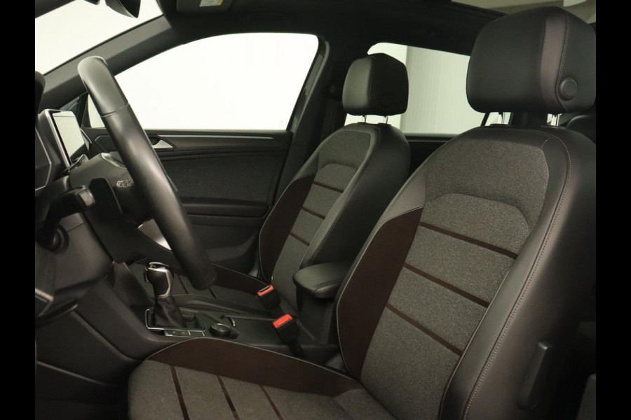 Seat Tarraco 1.4 TSI e-Hybrid PHEV Xcellence | Panoramadak | 360 Camera | Stoelverwarming | Carplay | Alcantara | Adaptive cruise | Achterbankverwarming | Navigatie | Park Assist | Plug In Seat Tarraco 1.4 TSI e-Hybrid PHEV Xcellence | Panoramadak | 360 Camera | Stoelverwarming | Carplay | Alcantara | Adaptive cruise | Achterbankverwarming | Navigatie | Park Assist | Plug In