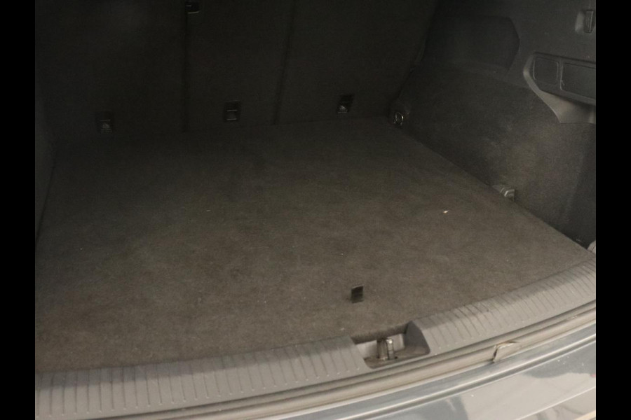 Seat Tarraco 1.4 TSI e-Hybrid PHEV Xcellence | Panoramadak | 360 Camera | Stoelverwarming | Carplay | Alcantara | Adaptive cruise | Achterbankverwarming | Navigatie | Park Assist | Plug In Seat Tarraco 1.4 TSI e-Hybrid PHEV Xcellence | Panoramadak | 360 Camera | Stoelverwarming | Carplay | Alcantara | Adaptive cruise | Achterbankverwarming | Navigatie | Park Assist | Plug In