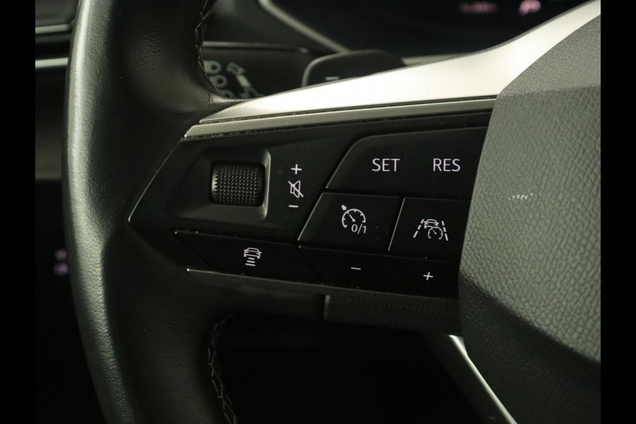 Seat Tarraco 1.4 TSI e-Hybrid PHEV Xcellence | Panoramadak | 360 Camera | Stoelverwarming | Carplay | Alcantara | Adaptive cruise | Achterbankverwarming | Navigatie | Park Assist | Plug In Seat Tarraco 1.4 TSI e-Hybrid PHEV Xcellence | Panoramadak | 360 Camera | Stoelverwarming | Carplay | Alcantara | Adaptive cruise | Achterbankverwarming | Navigatie | Park Assist | Plug In