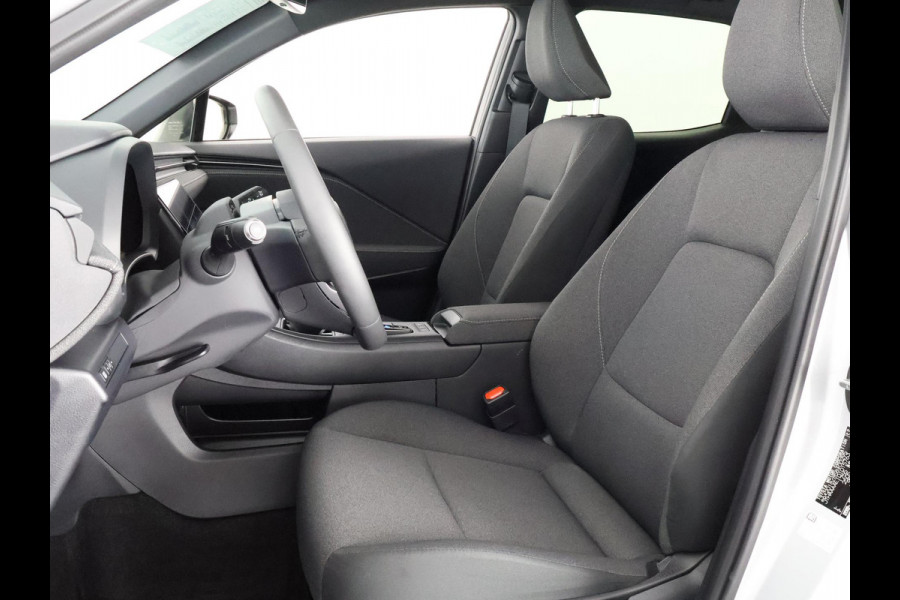 Lexus LBX BUSINESSLINE BI-TONE GARANTIE 2035 ! BI-TONE PRO LINE-PACK.DODE HOEK SENSOR. PDC V+A STUUR/STOEL VERWARMING