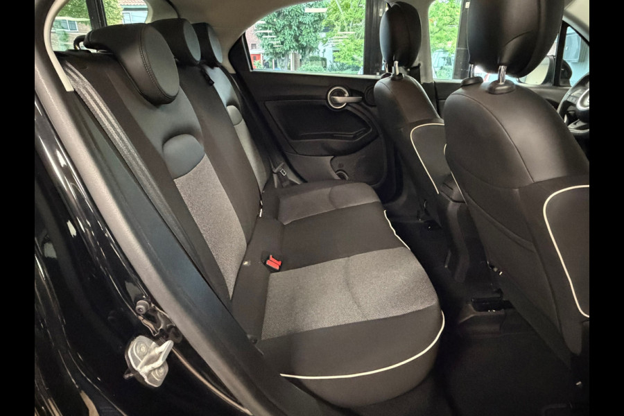 Fiat 500X 1.4 Turbo MultiAir AUT. AIRCO CAMERA NAVIGATIE CRUISE STOEL-STUURVERWARMING KEYLESS-GO USB PDC Fiat 500X 1.4 Turbo MultiAir AUT. AIRCO CAMERA NAVIGATIE CRUISE STOEL-STUURVERWARMING KEYLESS-GO USB PDC