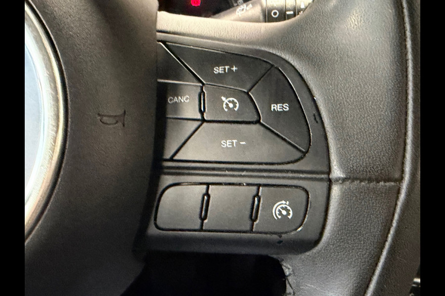 Fiat 500X 1.4 Turbo MultiAir AUT. AIRCO CAMERA NAVIGATIE CRUISE STOEL-STUURVERWARMING KEYLESS-GO USB PDC Fiat 500X 1.4 Turbo MultiAir AUT. AIRCO CAMERA NAVIGATIE CRUISE STOEL-STUURVERWARMING KEYLESS-GO USB PDC