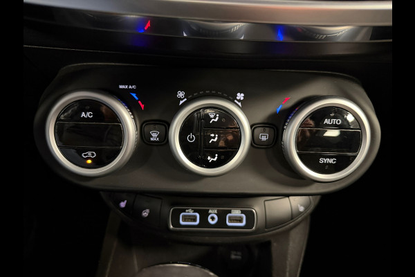 Fiat 500X 1.4 Turbo MultiAir AUT. AIRCO CAMERA NAVIGATIE CRUISE STOEL-STUURVERWARMING KEYLESS-GO USB PDC Fiat 500X 1.4 Turbo MultiAir AUT. AIRCO CAMERA NAVIGATIE CRUISE STOEL-STUURVERWARMING KEYLESS-GO USB PDC
