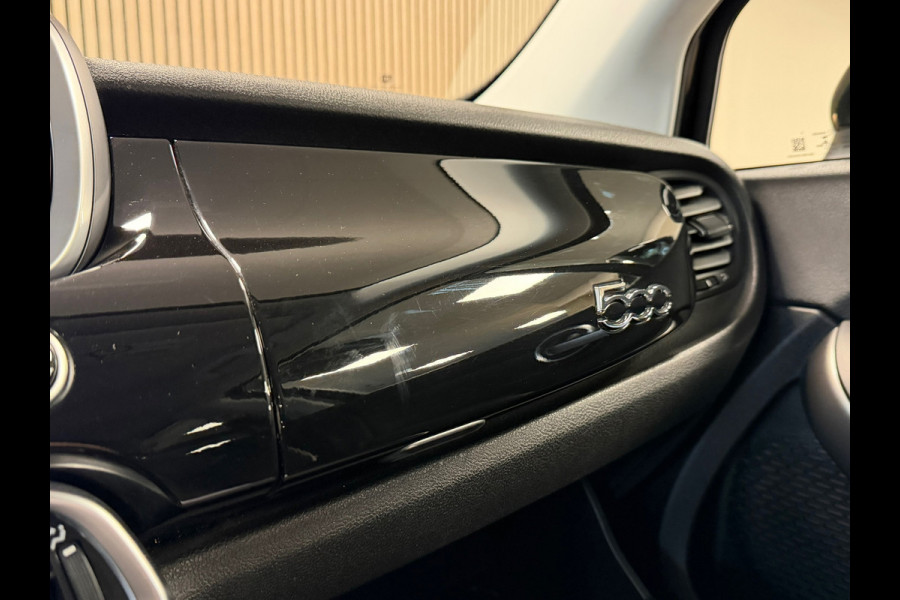 Fiat 500X 1.4 Turbo MultiAir AUT. AIRCO CAMERA NAVIGATIE CRUISE STOEL-STUURVERWARMING KEYLESS-GO USB PDC Fiat 500X 1.4 Turbo MultiAir AUT. AIRCO CAMERA NAVIGATIE CRUISE STOEL-STUURVERWARMING KEYLESS-GO USB PDC