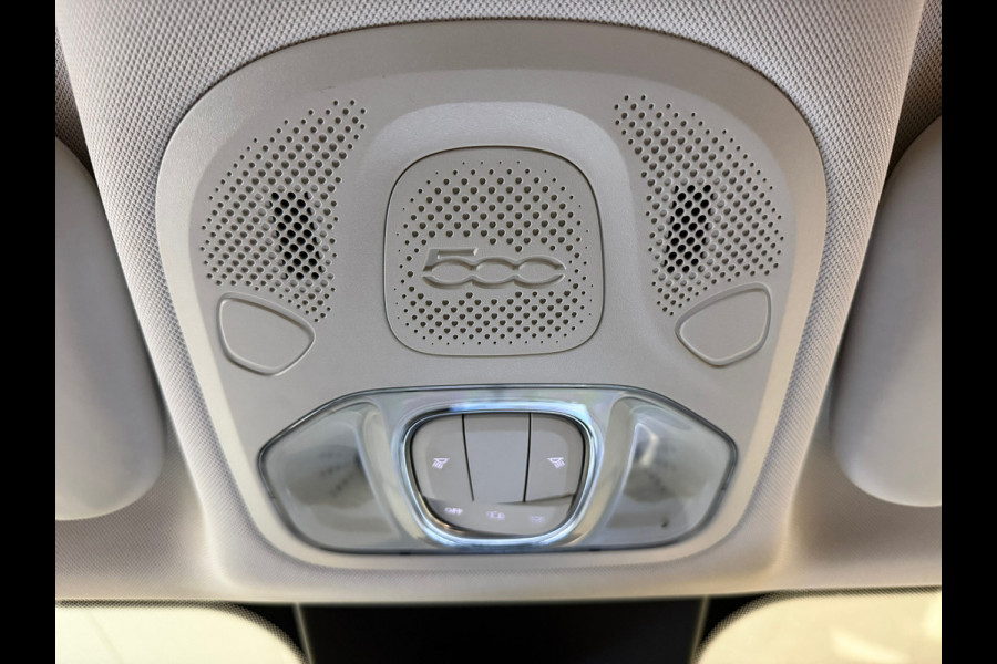 Fiat 500X 1.4 Turbo MultiAir AUT. AIRCO CAMERA NAVIGATIE CRUISE STOEL-STUURVERWARMING KEYLESS-GO USB PDC Fiat 500X 1.4 Turbo MultiAir AUT. AIRCO CAMERA NAVIGATIE CRUISE STOEL-STUURVERWARMING KEYLESS-GO USB PDC