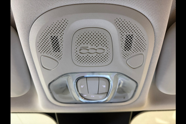 Fiat 500X 1.4 Turbo MultiAir AUT. AIRCO CAMERA NAVIGATIE CRUISE STOEL-STUURVERWARMING KEYLESS-GO USB PDC Fiat 500X 1.4 Turbo MultiAir AUT. AIRCO CAMERA NAVIGATIE CRUISE STOEL-STUURVERWARMING KEYLESS-GO USB PDC