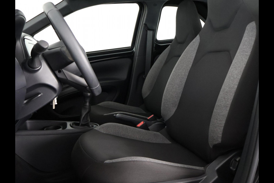 Toyota Aygo X 1.0 VVT-i MT Play | Apple Carplay & Android Auto | Adaptive Cruise Control | Cruise control