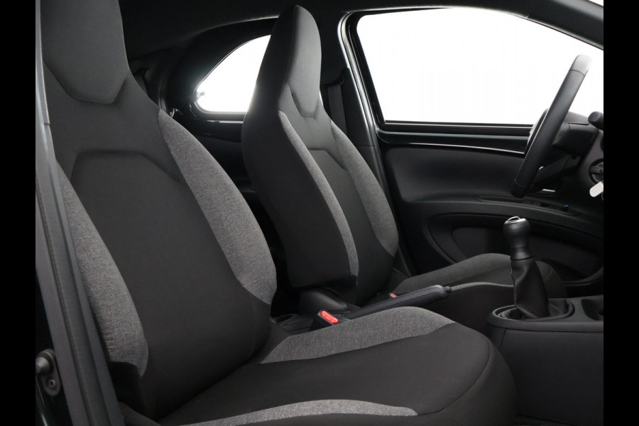 Toyota Aygo X 1.0 VVT-i MT Play | Apple Carplay & Android Auto | Adaptive Cruise Control | Cruise control