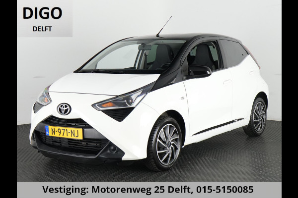 Toyota Aygo 1.0 VVT-i X-PLAY BITONE CARPLAY NAVI AIRCO. CAMERA. BLUETOOTH.