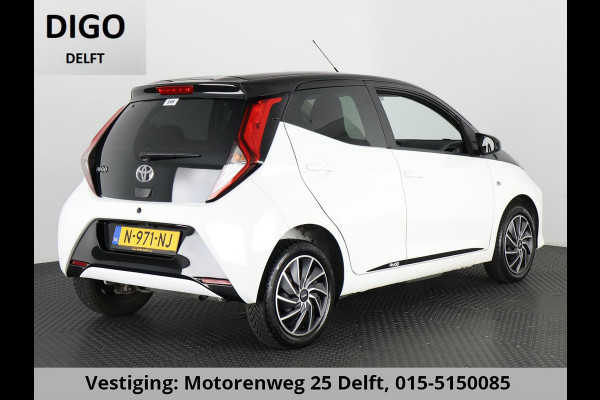 Toyota Aygo 1.0 VVT-i X-PLAY BITONE CARPLAY NAVI AIRCO. CAMERA. BLUETOOTH.