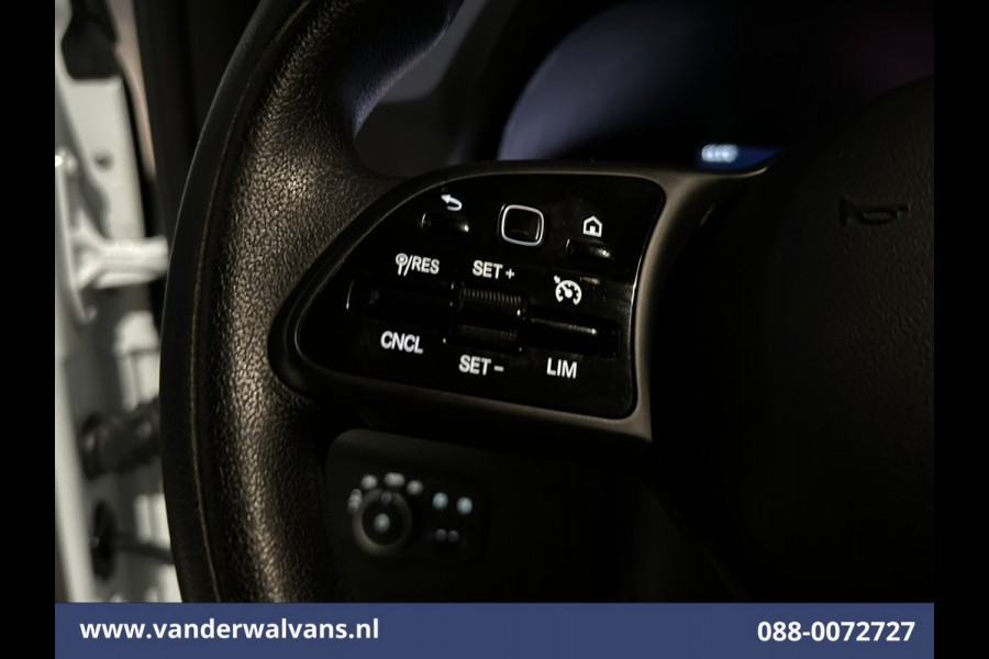 Mercedes-Benz Sprinter 316 CDI 163pk L2H1 Euro6 Airco | Camera | Navigatie | Apple Carplay | Android Auto | Chauffeursstoel Cruisecontrol, Trekhaak, Bijrijdersbank Mercedes-Benz Sprinter 316 CDI 163pk L2H1 Euro6 Airco | Camera | Navigatie | Apple Carplay | Android Auto | Chauffeursstoel Cruisecontrol, Trekhaak, Bijrijdersbank