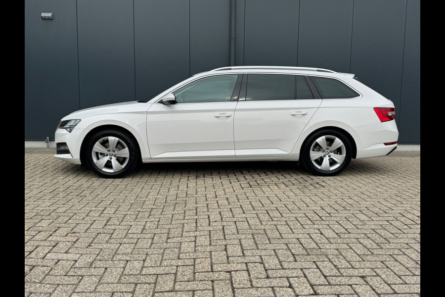 Škoda Superb Combi 1.4 TSI iV Ambition * Trekhaak * Camera * Keyless * Carplay *