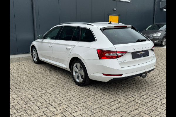 Škoda Superb Combi 1.4 TSI iV Ambition * Trekhaak * Camera * Keyless * Carplay *