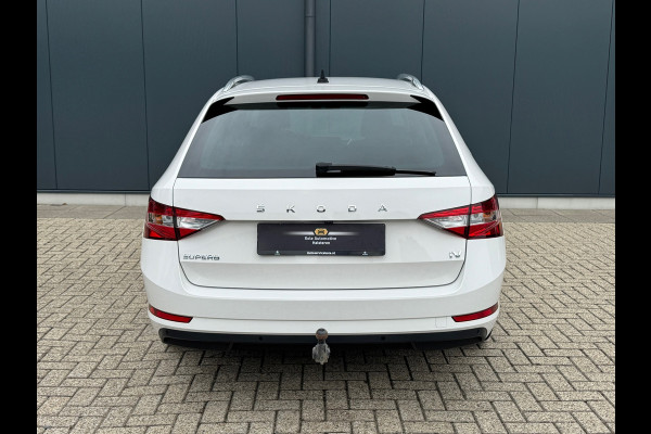 Škoda Superb Combi 1.4 TSI iV Ambition * Trekhaak * Camera * Keyless * Carplay *