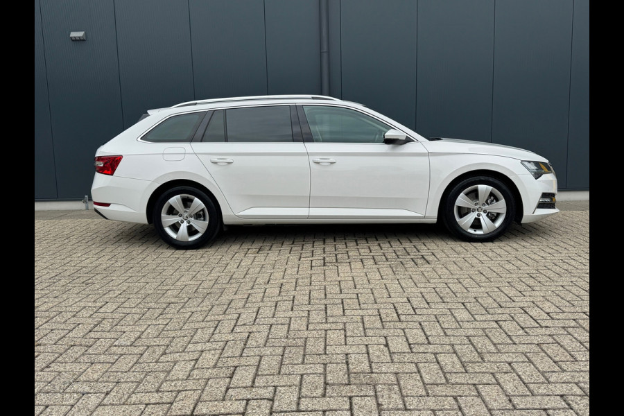 Škoda Superb Combi 1.4 TSI iV Ambition * Trekhaak * Camera * Keyless * Carplay *