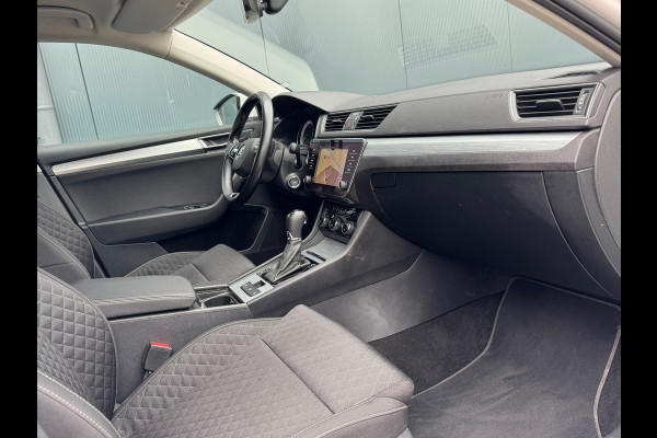 Škoda Superb Combi 1.4 TSI iV Ambition * Trekhaak * Camera * Keyless * Carplay *