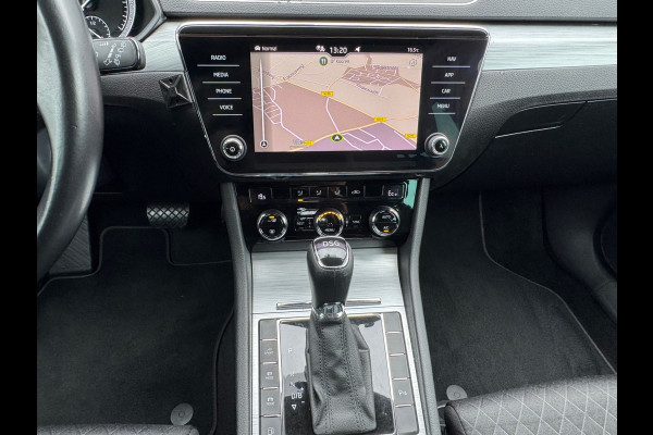 Škoda Superb Combi 1.4 TSI iV Ambition * Trekhaak * Camera * Keyless * Carplay *