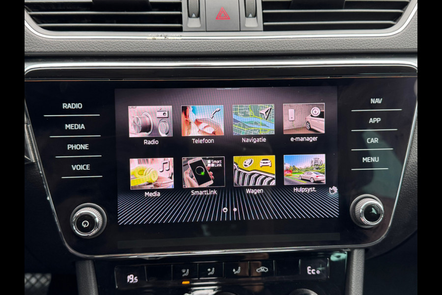 Škoda Superb Combi 1.4 TSI iV Ambition * Trekhaak * Camera * Keyless * Carplay *