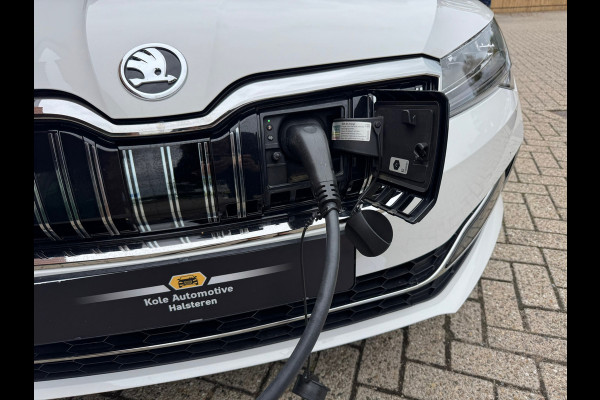 Škoda Superb Combi 1.4 TSI iV Ambition * Trekhaak * Camera * Keyless * Carplay *