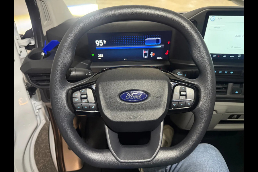 Ford E-Transit Custom 340 L2H1 65kWh l AIRCO l CARPLAY l CAMERA l CRUISE CONTROL Ford E-Transit Custom 340 L2H1 65kWh l AIRCO l CARPLAY l CAMERA l CRUISE CONTROL