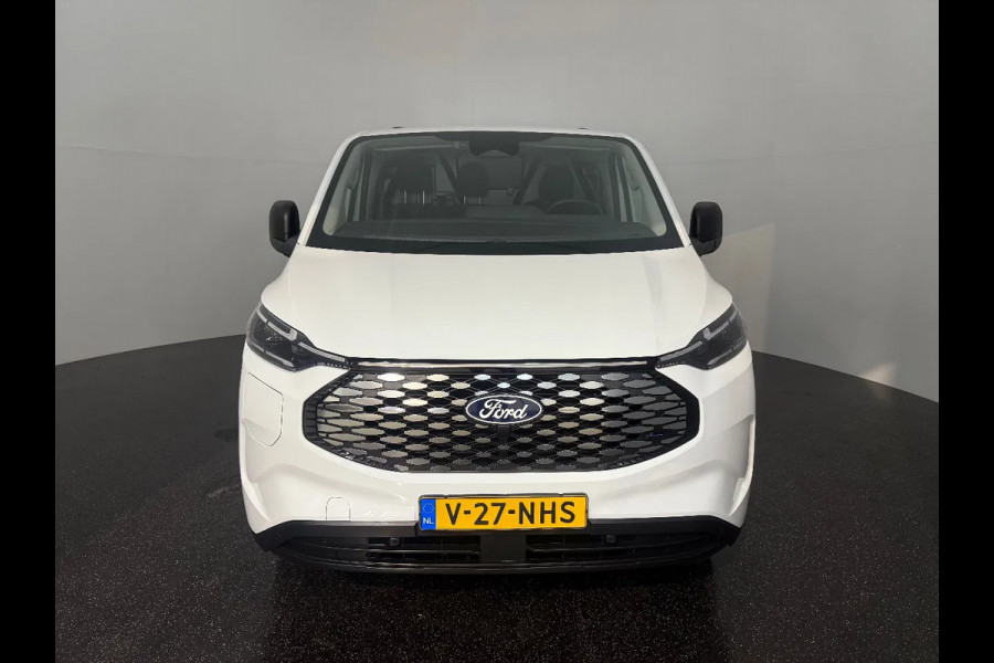 Ford E-Transit Custom 340 L2H1 65kWh l AIRCO l CARPLAY l CAMERA l CRUISE CONTROL Ford E-Transit Custom 340 L2H1 65kWh l AIRCO l CARPLAY l CAMERA l CRUISE CONTROL