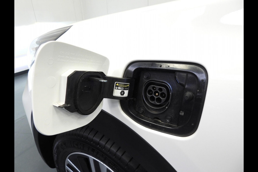 Kia Niro 1.6 GDi PHEV Plug-In DynamicPlusLine NAVI/CAMERA/LED/16"LMV! Kia Niro 1.6 GDi PHEV Plug-In DynamicPlusLine NAVI/CAMERA/LED/16"LMV!