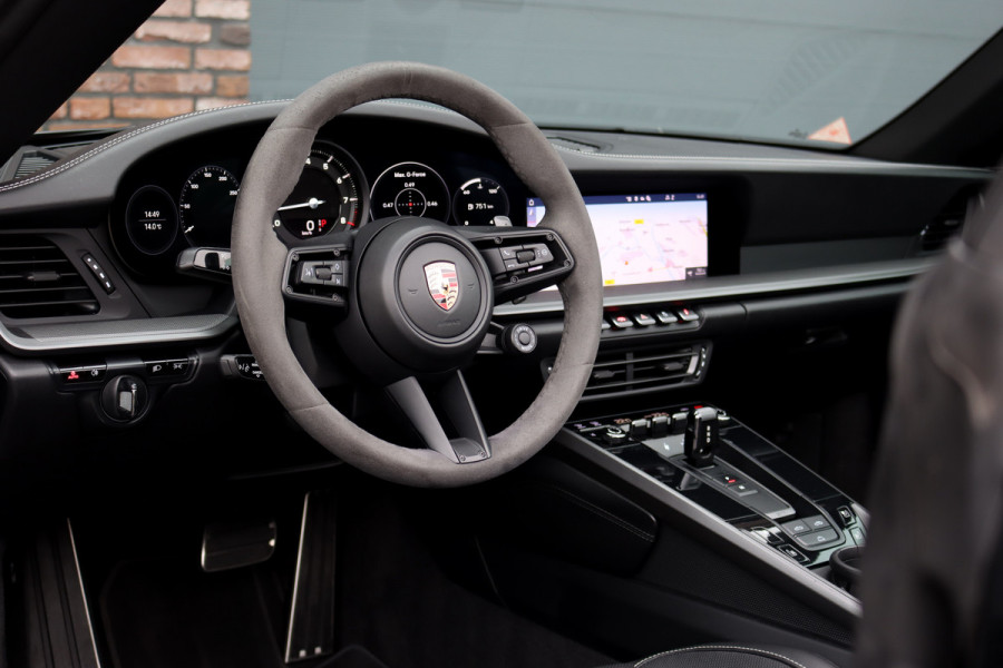 Porsche 911 992 Cabrio 3.0 Carrera S | Vierwielbesturing | Sport Chrono | Sportuitlaat | Sport Design Pakket | PASM | Stoelventilatie | Dynamic Light System+ | Surround Camera | Porsche 911 992 Cabrio 3.0 Carrera S | Vierwielbesturing | Sport Chrono | Sportuitlaat | Sport Design Pakket | PASM | Stoelventilatie | Dynamic Light System+ | Surround Camera |