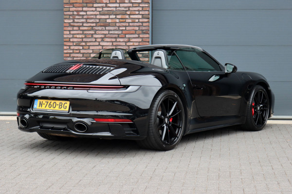 Porsche 911 992 Cabrio 3.0 Carrera S | Vierwielbesturing | Sport Chrono | Sportuitlaat | Sport Design Pakket | PASM | Stoelventilatie | Dynamic Light System+ | Surround Camera | Porsche 911 992 Cabrio 3.0 Carrera S | Vierwielbesturing | Sport Chrono | Sportuitlaat | Sport Design Pakket | PASM | Stoelventilatie | Dynamic Light System+ | Surround Camera |