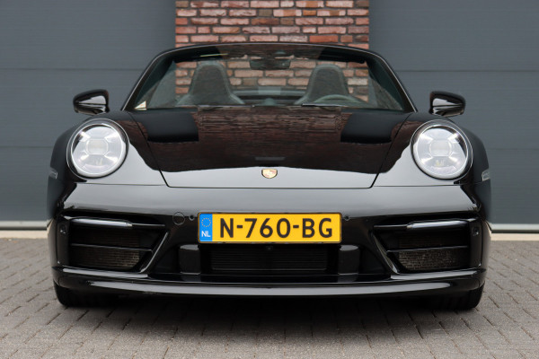 Porsche 911 992 Cabrio 3.0 Carrera S | Vierwielbesturing | Sport Chrono | Sportuitlaat | Sport Design Pakket | PASM | Stoelventilatie | Dynamic Light System+ | Surround Camera | Porsche 911 992 Cabrio 3.0 Carrera S | Vierwielbesturing | Sport Chrono | Sportuitlaat | Sport Design Pakket | PASM | Stoelventilatie | Dynamic Light System+ | Surround Camera |