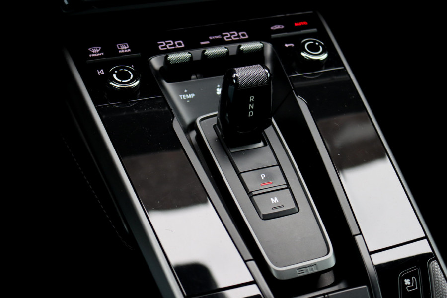 Porsche 911 992 Cabrio 3.0 Carrera S | Vierwielbesturing | Sport Chrono | Sportuitlaat | Sport Design Pakket | PASM | Stoelventilatie | Dynamic Light System+ | Surround Camera | Porsche 911 992 Cabrio 3.0 Carrera S | Vierwielbesturing | Sport Chrono | Sportuitlaat | Sport Design Pakket | PASM | Stoelventilatie | Dynamic Light System+ | Surround Camera |