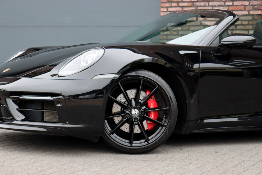 Porsche 911 992 Cabrio 3.0 Carrera S | Vierwielbesturing | Sport Chrono | Sportuitlaat | Sport Design Pakket | PASM | Stoelventilatie | Dynamic Light System+ | Surround Camera | Porsche 911 992 Cabrio 3.0 Carrera S | Vierwielbesturing | Sport Chrono | Sportuitlaat | Sport Design Pakket | PASM | Stoelventilatie | Dynamic Light System+ | Surround Camera |