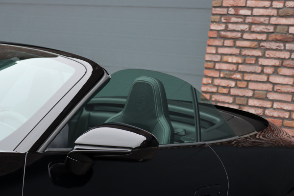 Porsche 911 992 Cabrio 3.0 Carrera S | Vierwielbesturing | Sport Chrono | Sportuitlaat | Sport Design Pakket | PASM | Stoelventilatie | Dynamic Light System+ | Surround Camera | Porsche 911 992 Cabrio 3.0 Carrera S | Vierwielbesturing | Sport Chrono | Sportuitlaat | Sport Design Pakket | PASM | Stoelventilatie | Dynamic Light System+ | Surround Camera |