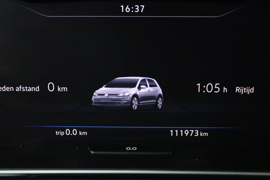 Volkswagen Golf 1.5 TSI Highline (PANORAMADAK, DIGITALE COCKPIT, CAMERA, STOELVERWARMING, NAVIGATIE, CARPLAY, NL-AUTO)