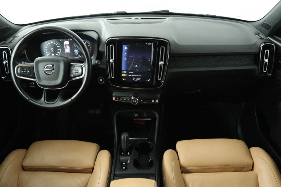 Volvo XC40 1.5 T3 Momentum Pro (TREKHAAK, H&K AUDIO, STOELVERWARMING, AUTOMAAT, ACHTERUITRIJCAMERA, PARKEERSENSOREN) Volvo XC40 1.5 T3 Momentum Pro (TREKHAAK, H&K AUDIO, STOELVERWARMING, AUTOMAAT, ACHTERUITRIJCAMERA, PARKEERSENSOREN)
