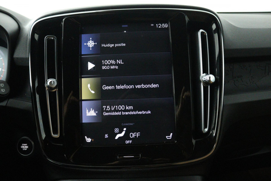 Volvo XC40 1.5 T3 Momentum Pro (TREKHAAK, H&K AUDIO, STOELVERWARMING, AUTOMAAT, ACHTERUITRIJCAMERA, PARKEERSENSOREN) Volvo XC40 1.5 T3 Momentum Pro (TREKHAAK, H&K AUDIO, STOELVERWARMING, AUTOMAAT, ACHTERUITRIJCAMERA, PARKEERSENSOREN)