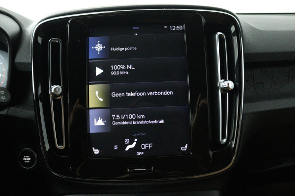 Volvo XC40 1.5 T3 Momentum Pro (TREKHAAK, H&K AUDIO, STOELVERWARMING, AUTOMAAT, ACHTERUITRIJCAMERA, PARKEERSENSOREN) Volvo XC40 1.5 T3 Momentum Pro (TREKHAAK, H&K AUDIO, STOELVERWARMING, AUTOMAAT, ACHTERUITRIJCAMERA, PARKEERSENSOREN)