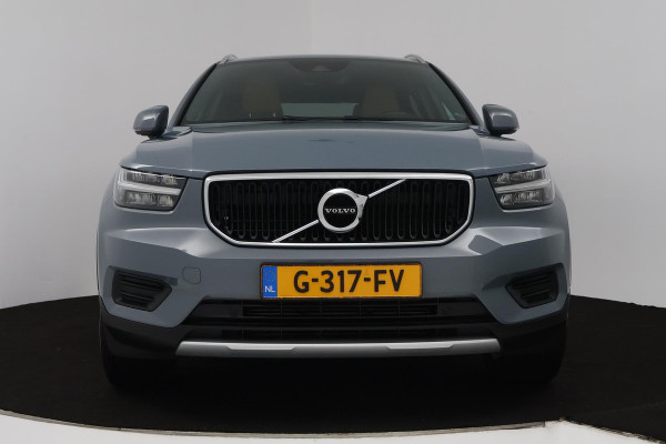 Volvo XC40 1.5 T3 Momentum Pro (TREKHAAK, H&K AUDIO, STOELVERWARMING, AUTOMAAT, ACHTERUITRIJCAMERA, PARKEERSENSOREN) Volvo XC40 1.5 T3 Momentum Pro (TREKHAAK, H&K AUDIO, STOELVERWARMING, AUTOMAAT, ACHTERUITRIJCAMERA, PARKEERSENSOREN)