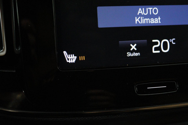 Volvo XC40 1.5 T3 Momentum Pro (TREKHAAK, H&K AUDIO, STOELVERWARMING, AUTOMAAT, ACHTERUITRIJCAMERA, PARKEERSENSOREN) Volvo XC40 1.5 T3 Momentum Pro (TREKHAAK, H&K AUDIO, STOELVERWARMING, AUTOMAAT, ACHTERUITRIJCAMERA, PARKEERSENSOREN)