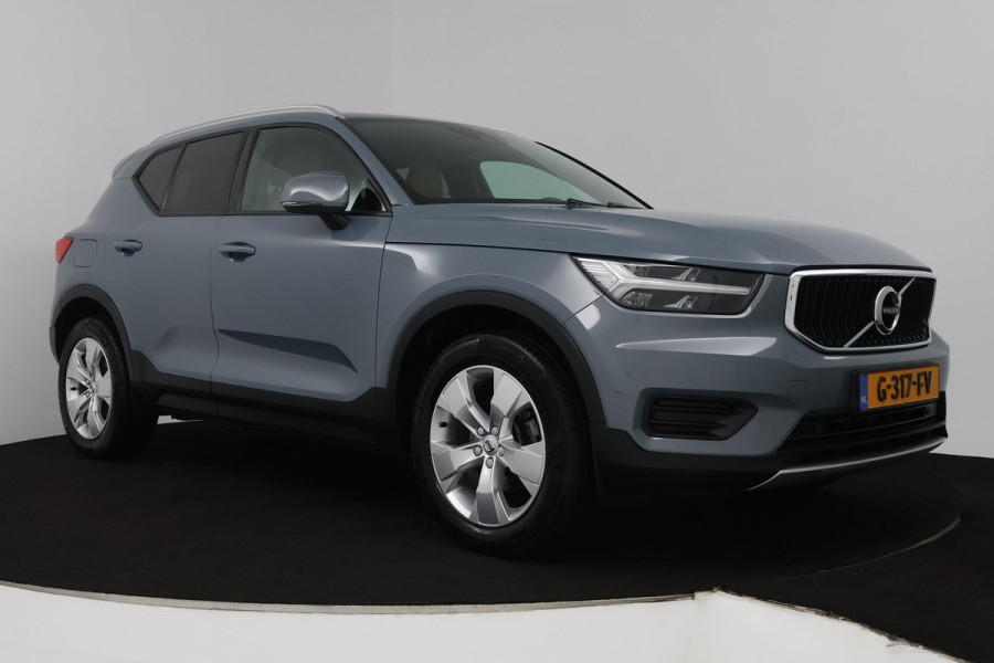 Volvo XC40 1.5 T3 Momentum Pro (TREKHAAK, H&K AUDIO, STOELVERWARMING, AUTOMAAT, ACHTERUITRIJCAMERA, PARKEERSENSOREN) Volvo XC40 1.5 T3 Momentum Pro (TREKHAAK, H&K AUDIO, STOELVERWARMING, AUTOMAAT, ACHTERUITRIJCAMERA, PARKEERSENSOREN)