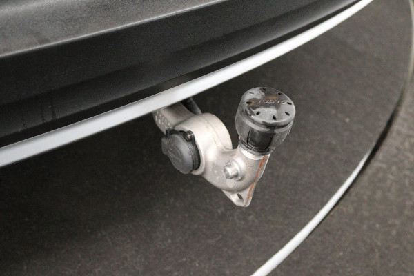 Volvo XC40 1.5 T3 Momentum Pro (TREKHAAK, H&K AUDIO, STOELVERWARMING, AUTOMAAT, ACHTERUITRIJCAMERA, PARKEERSENSOREN) Volvo XC40 1.5 T3 Momentum Pro (TREKHAAK, H&K AUDIO, STOELVERWARMING, AUTOMAAT, ACHTERUITRIJCAMERA, PARKEERSENSOREN)