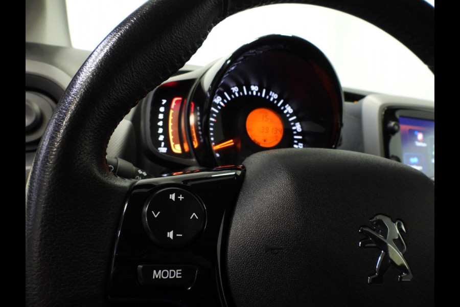 Peugeot 108 1.0 e-VTi Dynamic Techno NAVI-APP/CAMERA/AIRCO/BLUETOOTH! Peugeot 108 1.0 e-VTi Dynamic Techno NAVI-APP/CAMERA/AIRCO/BLUETOOTH!