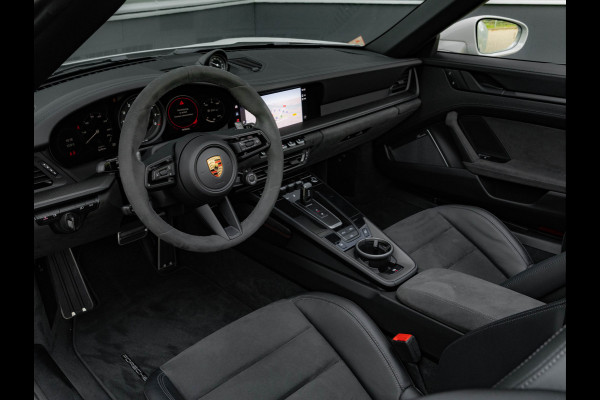 Porsche 911 Cabrio 3.0 Carrera GTS - Burmester Audio - Matrix LED - ACC Porsche 911 Cabrio 3.0 Carrera GTS - Burmester Audio - Matrix LED - ACC