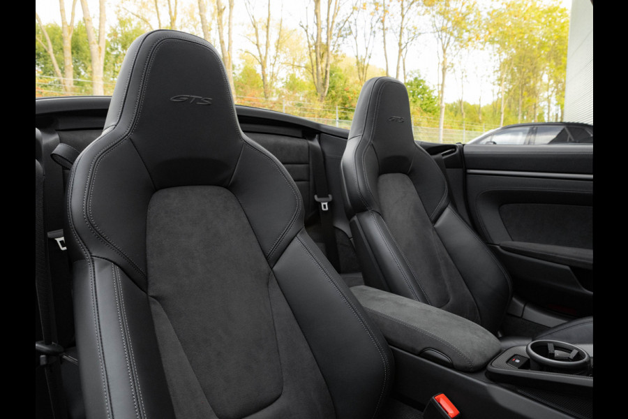 Porsche 911 Cabrio 3.0 Carrera GTS - Burmester Audio - Matrix LED - ACC Porsche 911 Cabrio 3.0 Carrera GTS - Burmester Audio - Matrix LED - ACC