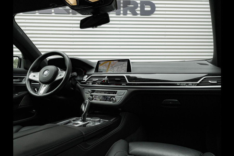 BMW 7 Serie 745e M-Sport - Dak - Nappa - Driving Ass Prof - Lasers - Soft Close