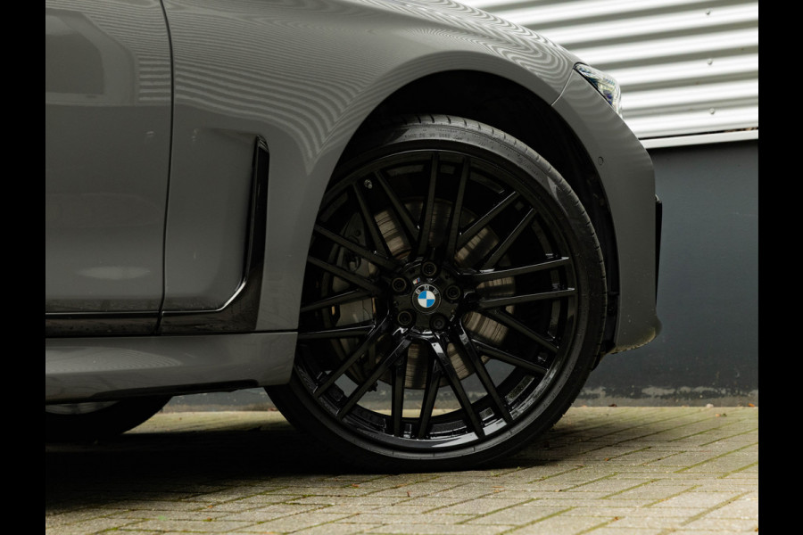 BMW 7 Serie 745e M-Sport - Dak - Nappa - Driving Ass Prof - Lasers - Soft Close