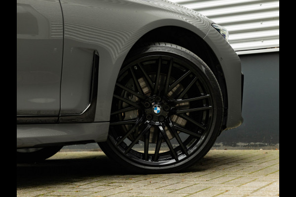 BMW 7 Serie 745e M-Sport - Dak - Nappa - Driving Ass Prof - Lasers - Soft Close