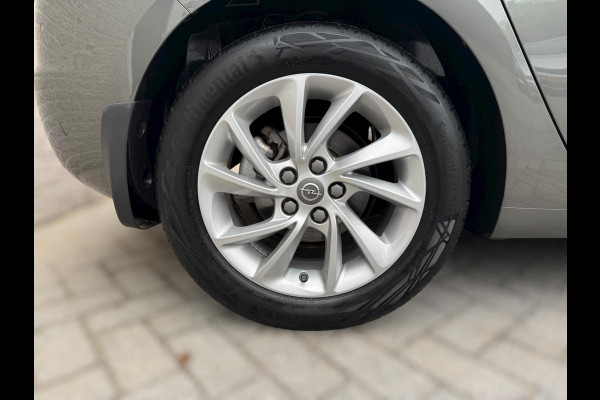 Opel Astra 1.2 Edition TREKHAAK / NL AUTO / CAMERA / CRUISE / CARPLAY / ECC / NAVI / LMV / 110KW Opel Astra 1.2 Edition TREKHAAK / NL AUTO / CAMERA / CRUISE / CARPLAY / ECC / NAVI / LMV / 110KW