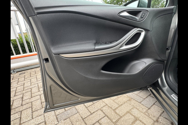 Opel Astra 1.2 Edition TREKHAAK / NL AUTO / CAMERA / CRUISE / CARPLAY / ECC / NAVI / LMV / 110KW Opel Astra 1.2 Edition TREKHAAK / NL AUTO / CAMERA / CRUISE / CARPLAY / ECC / NAVI / LMV / 110KW