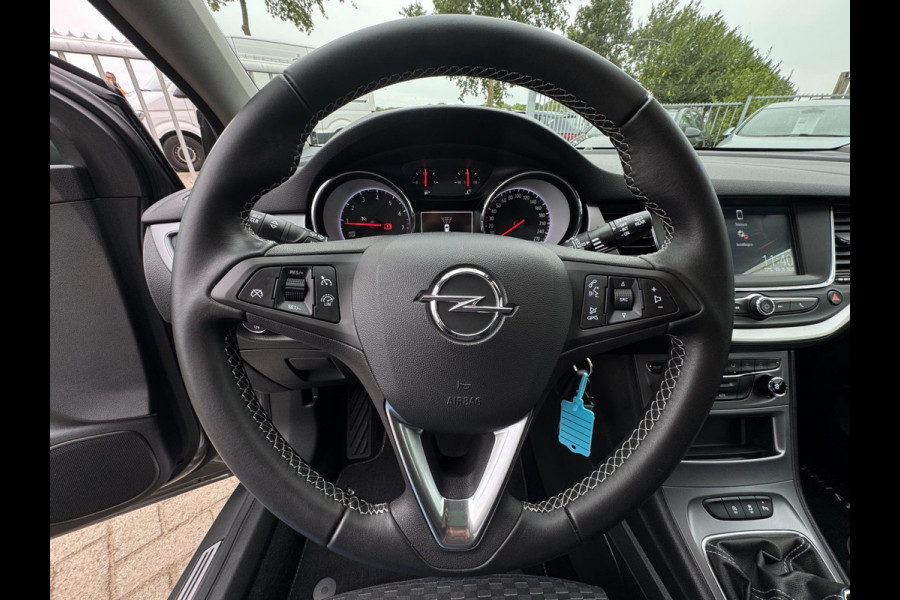 Opel Astra 1.2 Edition TREKHAAK / NL AUTO / CAMERA / CRUISE / CARPLAY / ECC / NAVI / LMV / 110KW Opel Astra 1.2 Edition TREKHAAK / NL AUTO / CAMERA / CRUISE / CARPLAY / ECC / NAVI / LMV / 110KW